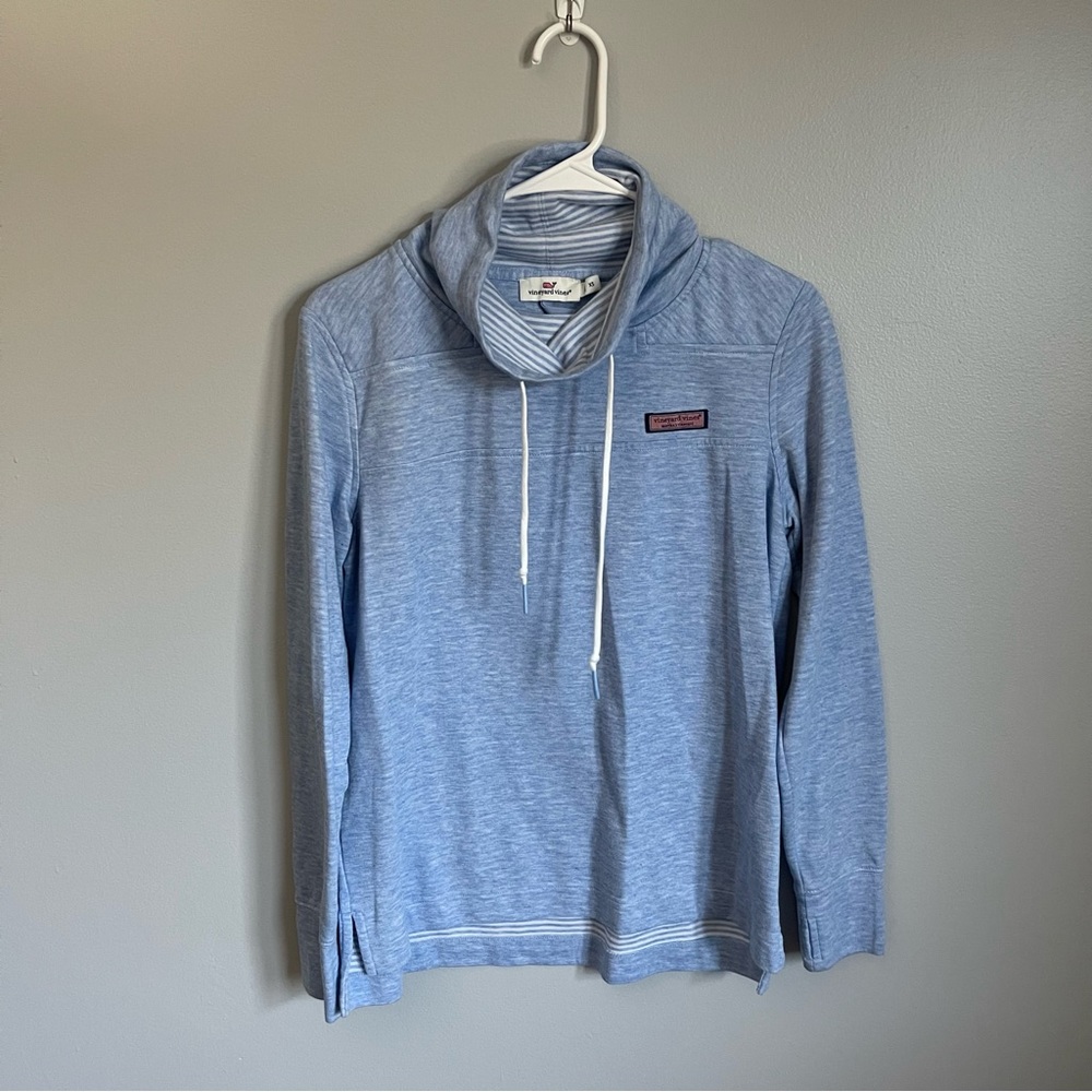 EUC Womens size XS vineyard vines tunnel neck
